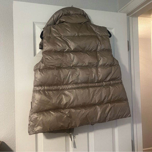 NWT Varley Lightweight Down Gilet - Picture 6 of 6
